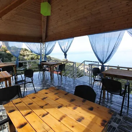 Riza Veliu 4* Piqeras