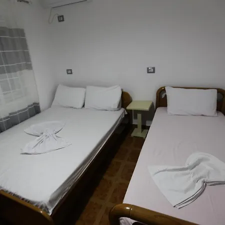 Riza Veliu Aparthotel 4*