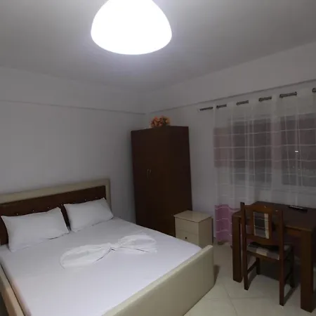 Riza Veliu Aparthotel 4*