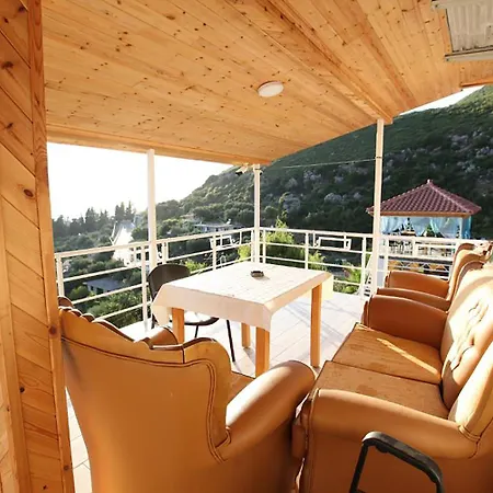 Appart hôtel Riza Veliu Piqeras