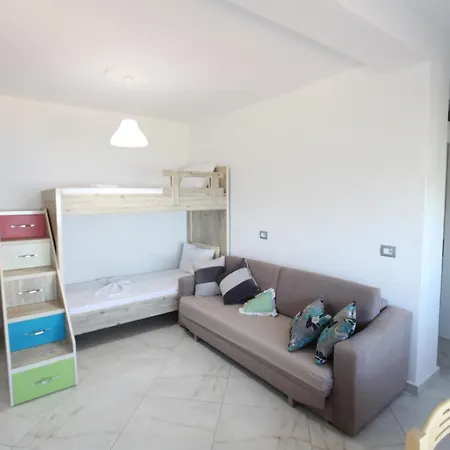 Riza Veliu Lägenhetshotell 3*