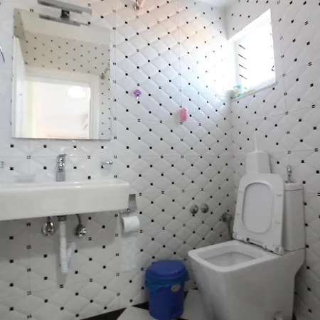 Aparthotel Riza Veliu