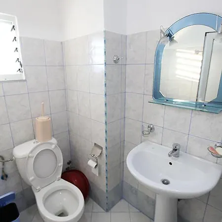 Riza Veliu Piqeras