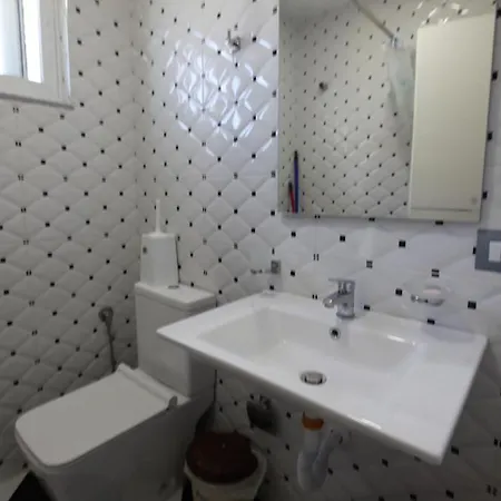 Aparthotel Riza Veliu 3*