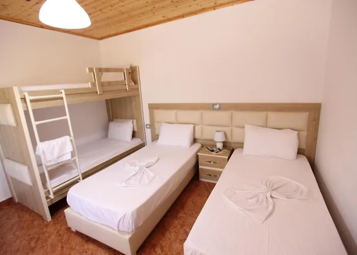 Riza Veliu Aparthotel 4*